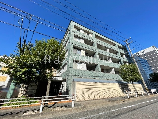 Sakura Garden A館の建物外観