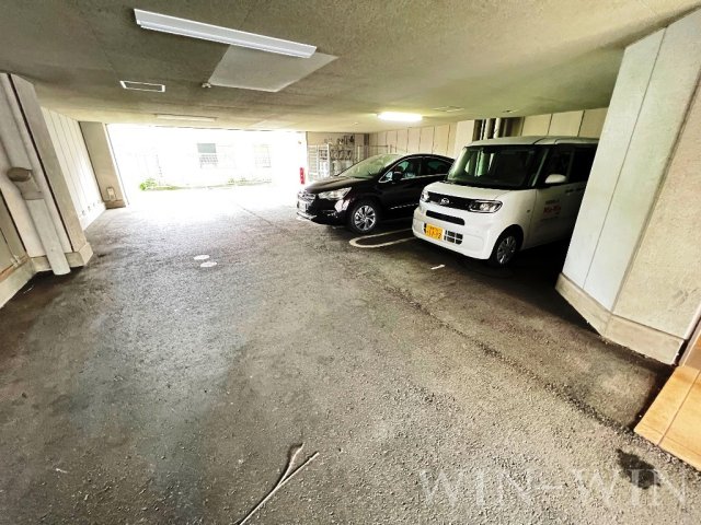 【豊橋市八町通のマンションの駐車場】