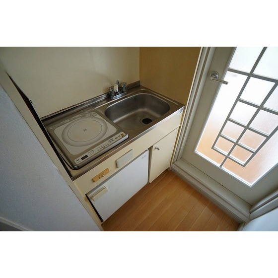 キッチン　ＩＨコンロ・ミニ冷蔵庫付きキッチン