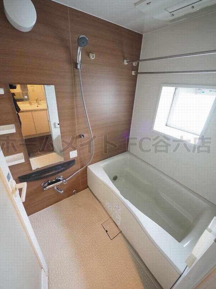 バス・シャワールーム　窓あります♪