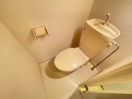 トイレ　※別部屋の写真です