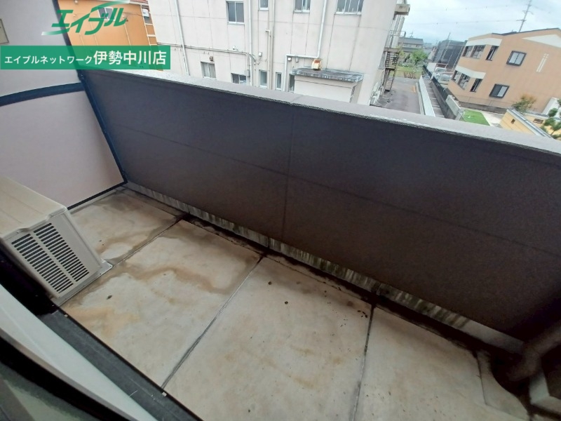 バルコニー　別部屋同型タイプ