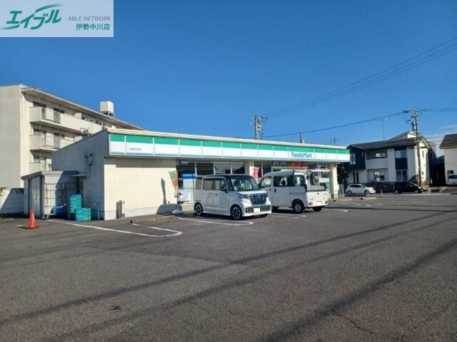 コンビニ　ファミリーマート久居北口店（コンビニ）まで444m