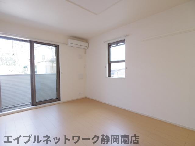 居室・リビング　居間です