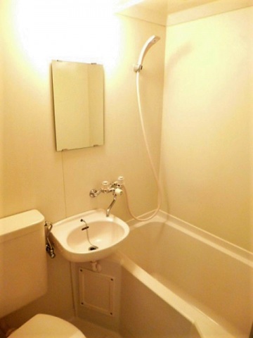 バス・シャワールーム　保証人不要