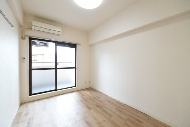 居室・リビング　角部屋