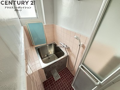 バス・シャワールーム　窓があり、換気できます！