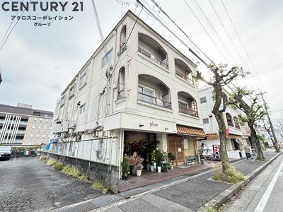 建物外観　1階テナントで安心。