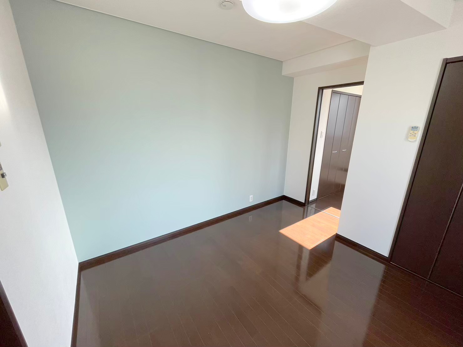 居室・リビング　清潔感のあるお部屋です☆