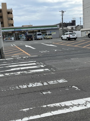 コンビニ　ファミリーマート岡山奥田店（コンビニ）まで124m