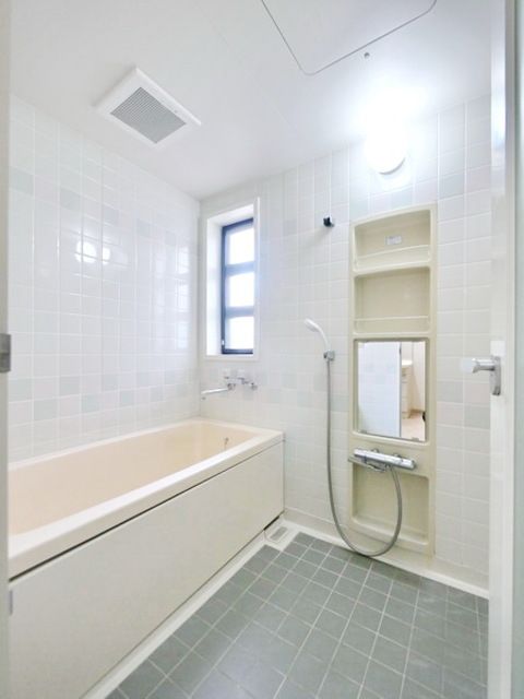 バス・シャワールーム