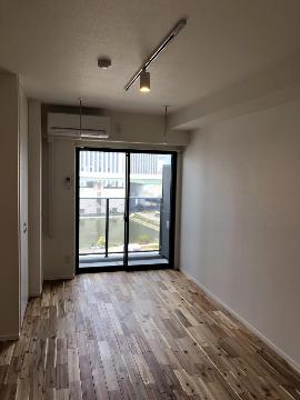 居室・リビング　室内