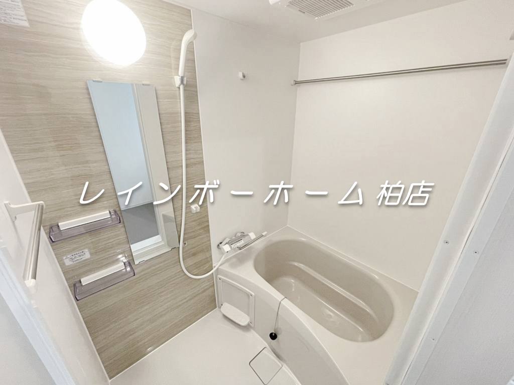 バス・シャワールーム　同施工。参考写真。