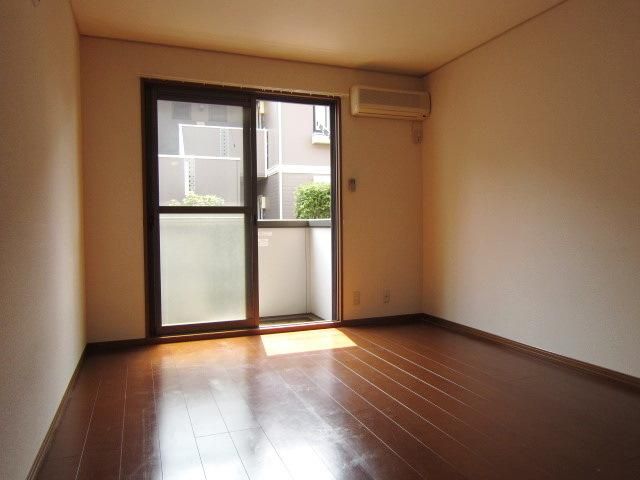 居室・リビング　★きれいなお部屋です★