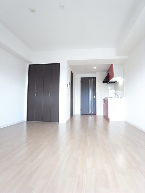 居室・リビング　☆１１．５帖の洋室☆