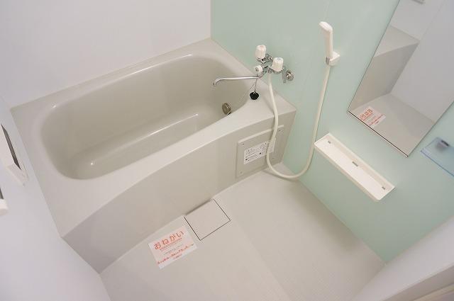 バス・シャワールーム　浴室