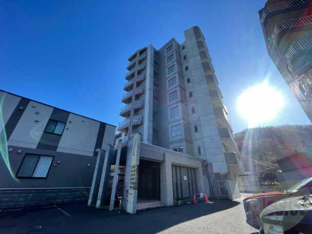 建物外観　札幌市中央区南６条西「リライエンス円山」
