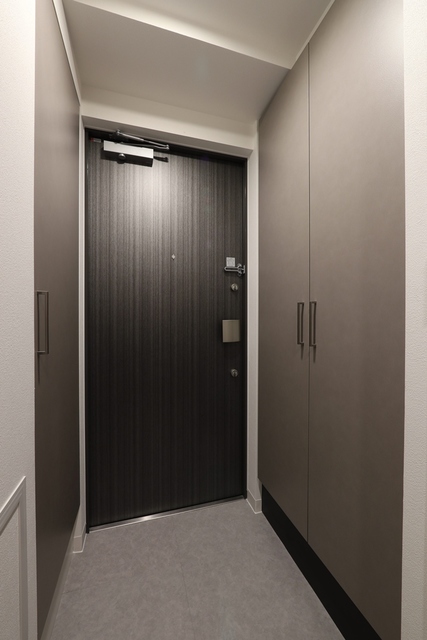 玄関　※写真は同タイプ住戸です。