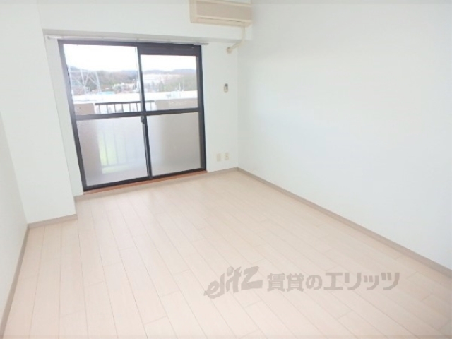 居室・リビング　居室