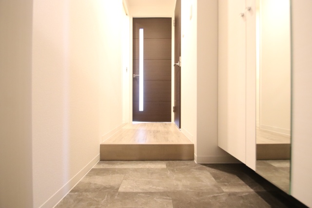 玄関　※別室の参考写真の為、現況優先です。