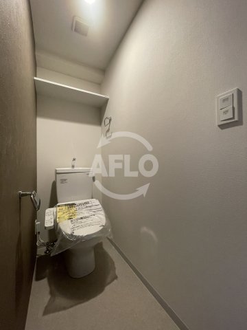 トイレ　WORVE吹田江坂　トイレ