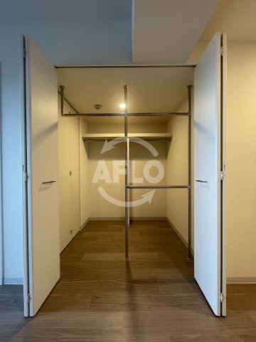 収納　WORVE吹田江坂　ウォークインクローゼット