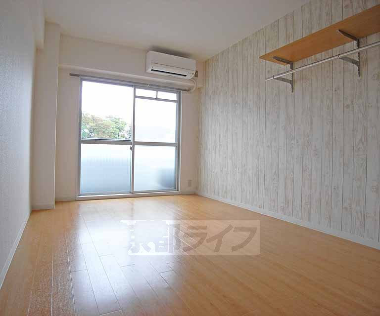 居室・リビング　開放感のあるお部屋です。