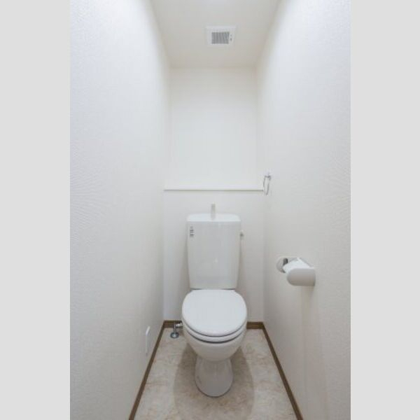 トイレ　写真はイメージです 色仕様は現状優先となります。