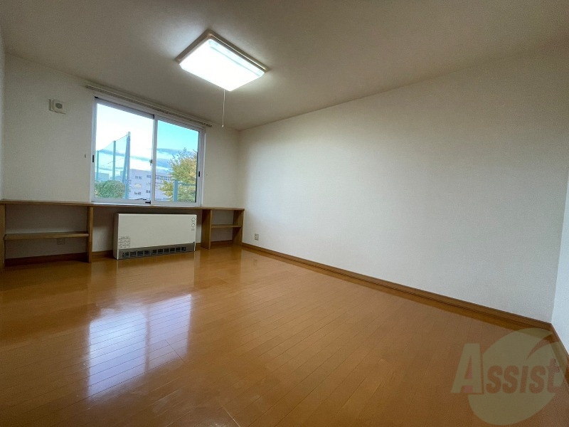 居室・リビング　広くてキレイなＬＤＫが広がっていて、充実した生活が送れそう。