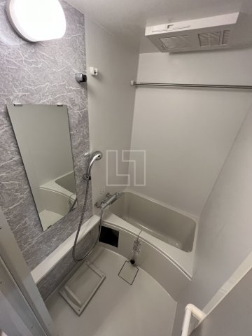 バス・シャワールーム　エスリードレジデンス本町パークフロント　バスルーム