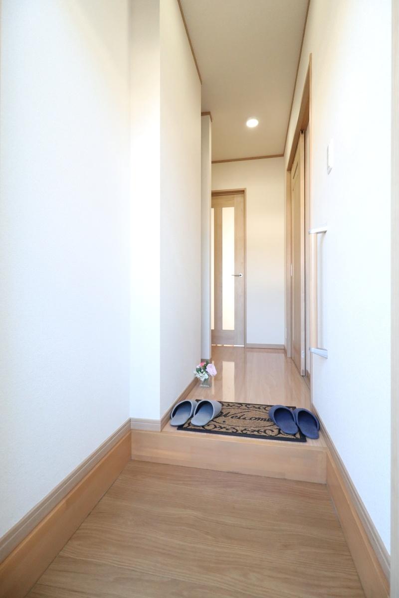 玄関　余裕の玄関スペース