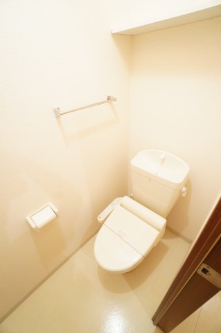 トイレ　※同物件・同タイプの写真です。