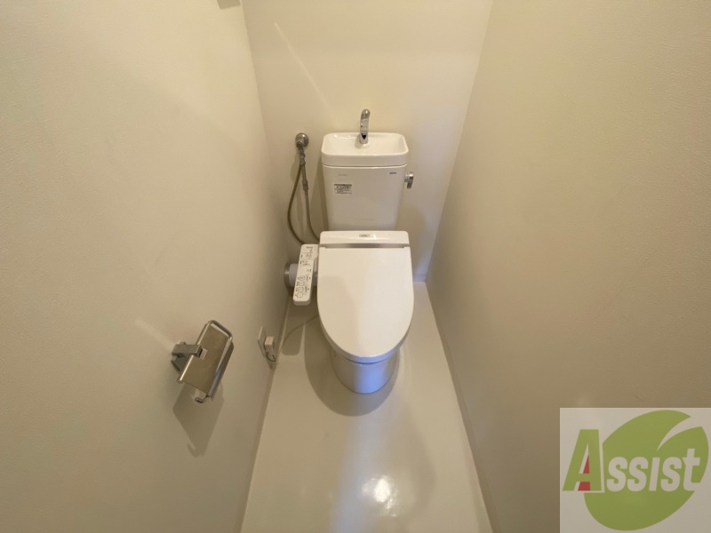 トイレ　トイレです。ウォシュレット付を探している方、おすすめです。