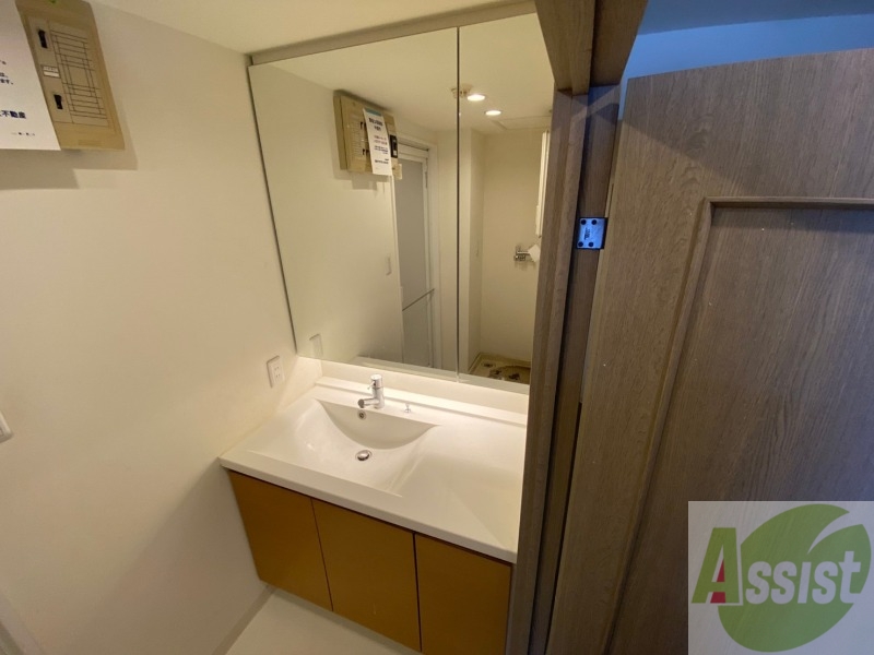 洗面設備　こちらに洗面台があります。朝の洗顔はこちらで。