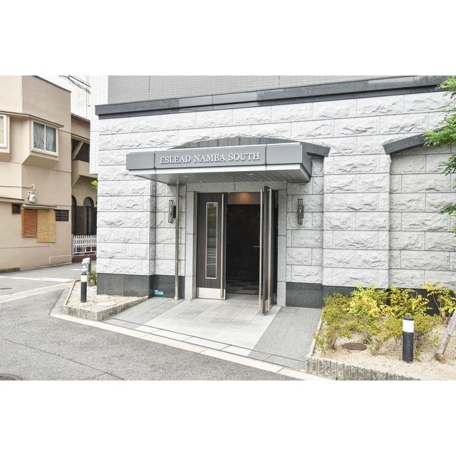 エントランス　ゆとりのあるエントランスです