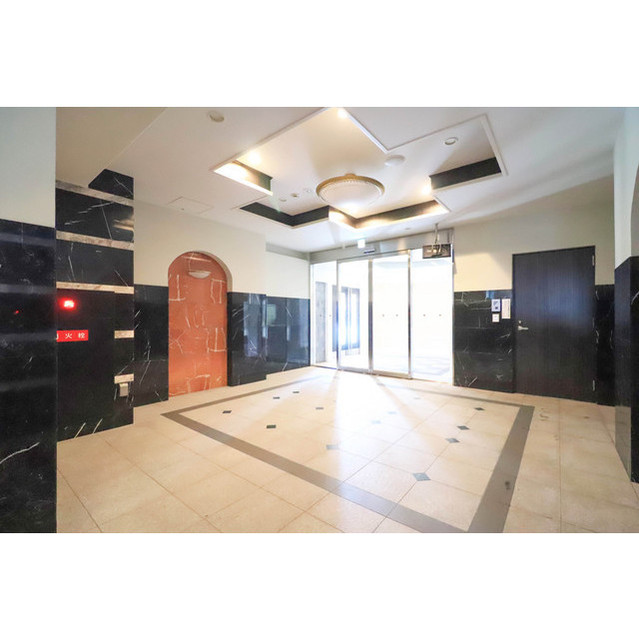 ロビー　使いやすいリビングです