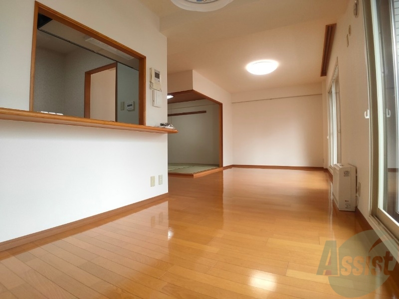 居室・リビング　広くてキレイなＬＤＫが広がっていて、充実した生活が送れそう。