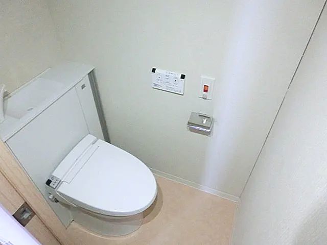 トイレ　トイレもきれいです
