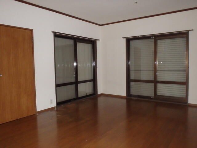 居室・リビング　目黒区五本木三丁目戸建