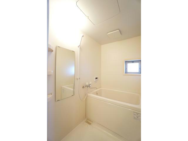 バス・シャワールーム　ガス追い炊き