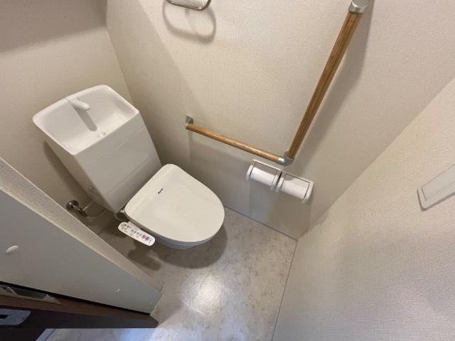 トイレ　シャワー付トイレ