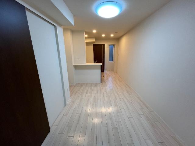 居室・リビング　玄関