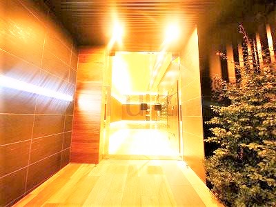 エントランス　高級感漂うエントランス！