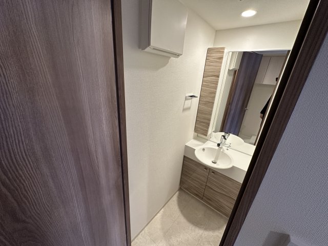 洗面設備　※同施工会社別室参考写真