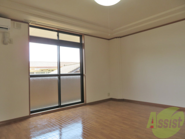 居室・リビング　１４．２帖のリビングです。広々としていますね。