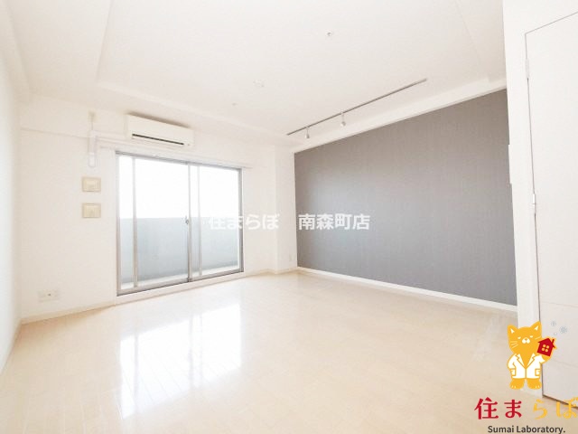 居室・リビング　「“合う暮らし”を、LINEで一緒に描こう。」