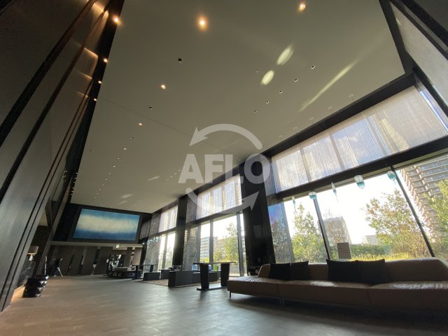 ロビー　ザ・パークハウス中之島タワー　お洒落なロビーホール