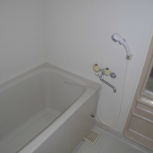 バス・シャワールーム　※写真は他号室を含む為現状優先とさせて頂きます