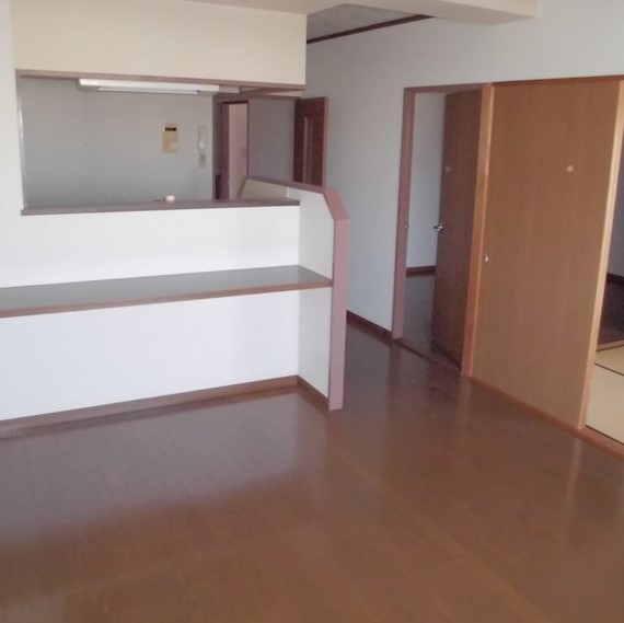 居室・リビング　※写真は他号室を含む為現状優先とさせて頂きます