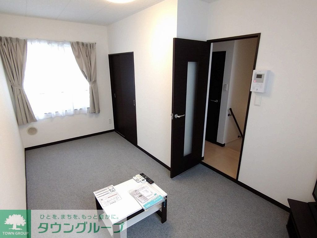 居室・リビング　1階はフローリング仕様です